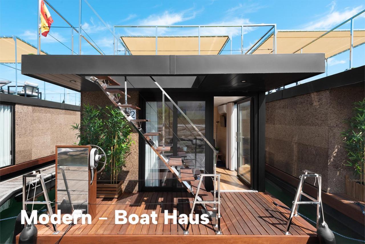 Boat Haus - Mediterranean Experience