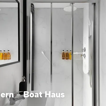 Boat Haus - Casas Flotantes Frente A Gibraltar Hotel La Línea de la Concepción Buitenkant foto