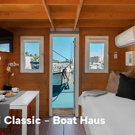 Boat Haus - Casas Flotantes Frente A Gibraltar Hotel La Línea de la Concepción Buitenkant foto
