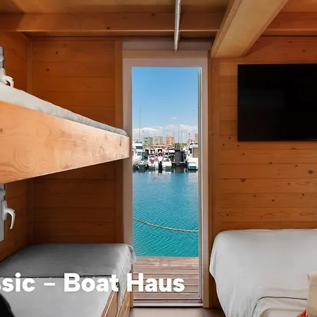 Boat Haus - Casas Flotantes Frente A Gibraltar Hotel La Línea de la Concepción Buitenkant foto
